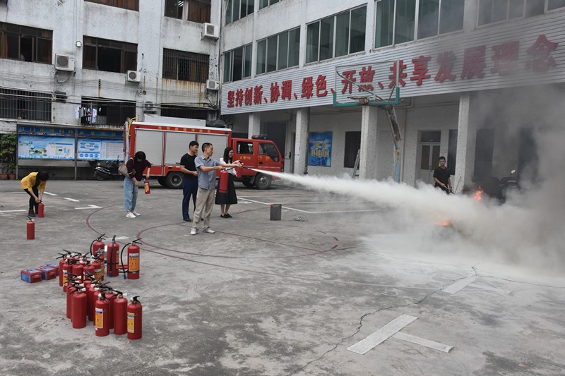 消防图片2.jpg 消防图片2.jpg