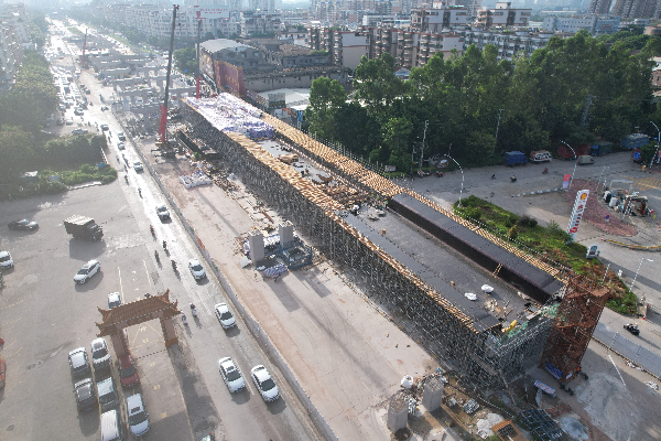 三和大道现浇梁模板施工 (1).jpg