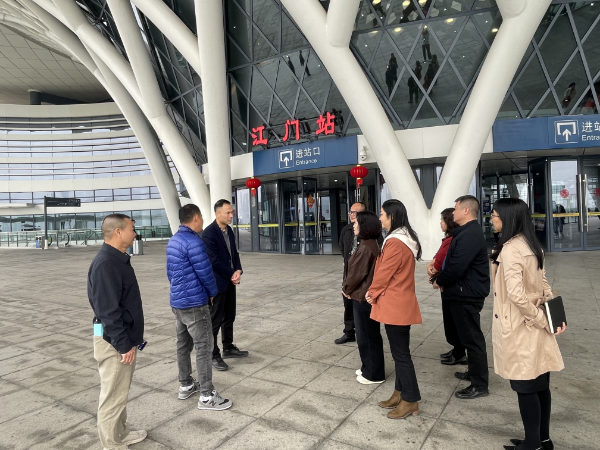 图2:前往江门站、澳洲幸运5
公汽分公司开展走访慰问.jpg