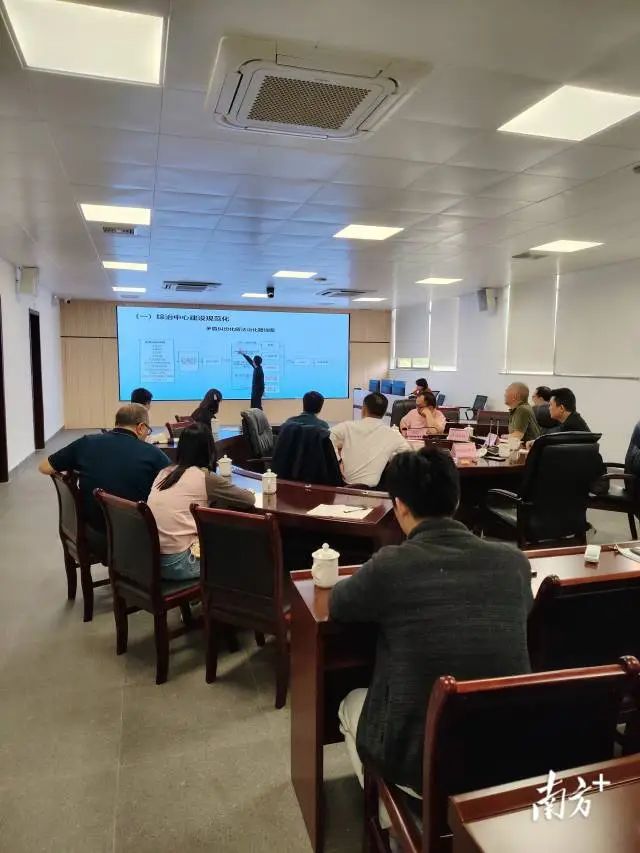 经过调解,当事人双方握手言和。受访者供图 图片